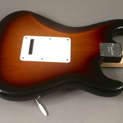 LEFTY! Boutique Custom Warmoth Fender Strat Build Classic Sunburst Tom Delonge Tribute Made in USA 7.4 Lb HSC image 14