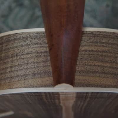 Larrivee Custom 00-40-FW Flamed Austrian Walnut with Moonwood Top image 9