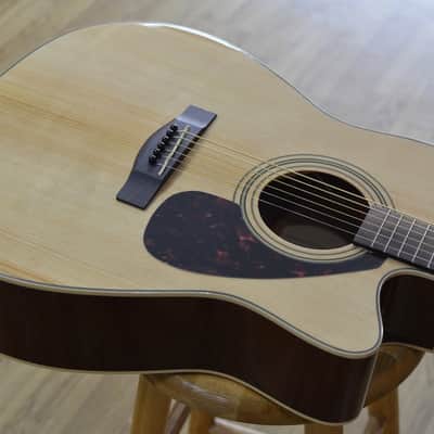 Yamaha FX370C Dreadnought Natural Electro Acoustic Guitar image 3