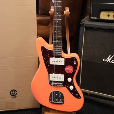 Squier Classic Vibe '60s Jazzmaster Tahitian Coral image 1