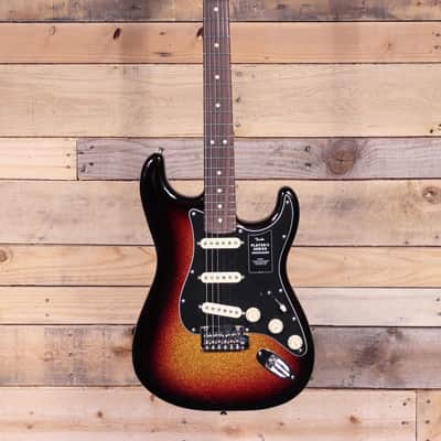 Fender Limited Edition Player II Stratocaster Sparkle 3-Color Sunburst image 4