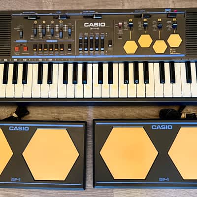 Casio MT-500 Casiotone Synthesizer AND DP-1 Drum Pads