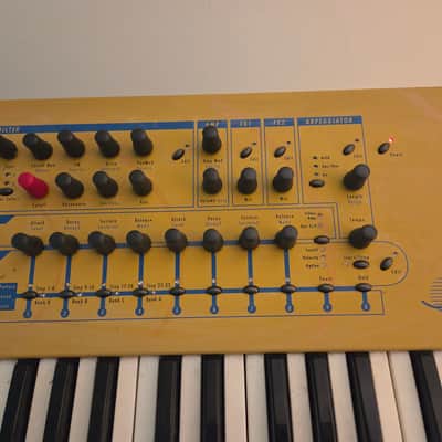 Waldorf Q 61-Key Synthesizer 1999 - 2011 - Yellow image 6