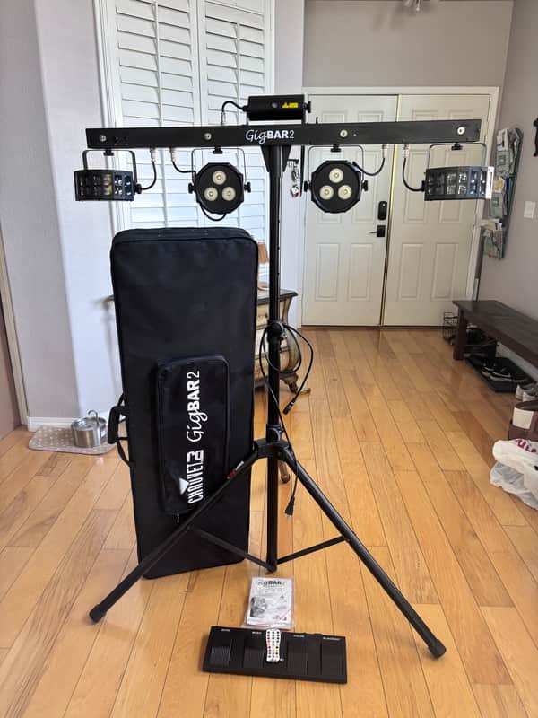 Chauvet GigBar2 LED 4-in-1 Lighting Bar 2010s - Black image 1