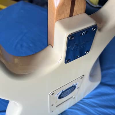 Fender American Series Stratocaster 2002 - 2007 Olympic White image 12