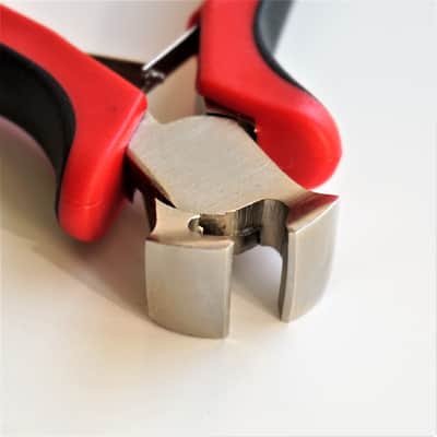 String Cutters image 2
