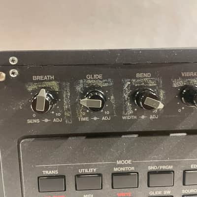 Akai EWI3000 Wind Controller & EWI3000m Sound Module Synth image 3