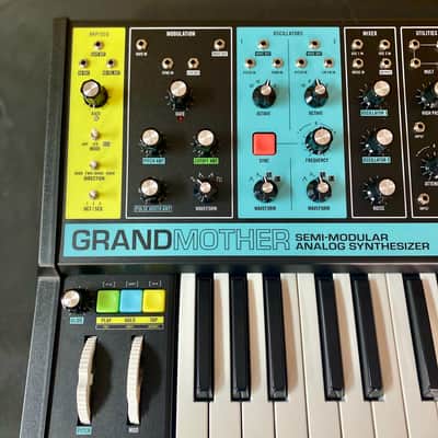 Moog Grandmother 32-Key Semi-Modular Analog Synthesizer (USA) - Black / Multi-Colored Panel image 2