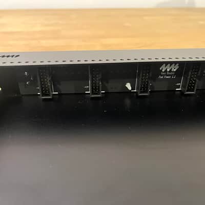 4MS Pod60 60hp Eurorack case w/ power image 2