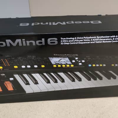 Behringer DeepMind 6 with original Bag / Synthonia Libraries - Deep mind image 4