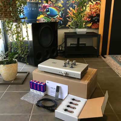 Schiit Freya + Tube Preamplifier In Silver With The Extra Tung-Sol Factory Platinum Matched Tubes Like New! 2021 image 4