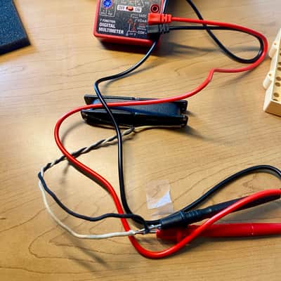 Lindy Fralin P-J Bass Pickups Set 5% Overwound Cream image 4