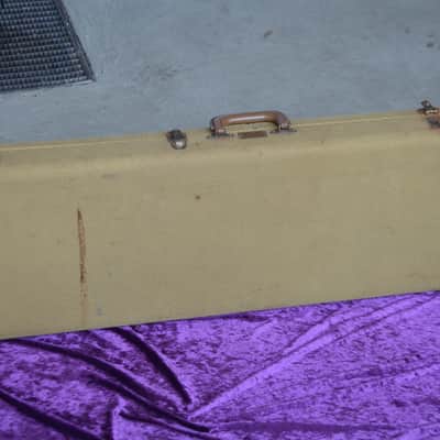 Fender Stratocaster Telecaster 1950s style vintage tweed case made in USA*cool hard case with a real vintage vibe to it*heavily used but still goin' strong after many years on the road*perfect fit for your old Strat/Telly image 12