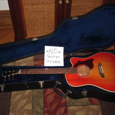 used genuine Gibson Dreadnought Hardshell Case from 2000s - Black Tolex Exterior, Wood Construction, Blue Plush Padded Interior, Gold Colored Hardware, lid has Gibson Acoustic Logo, fits square / round shoulder & cutaway dreadnought (NO guitar included) image 8