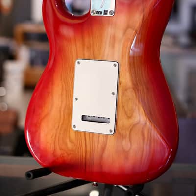 Fender Player II Stratocaster 2024 - Present - Aged Cherry Burst image 7