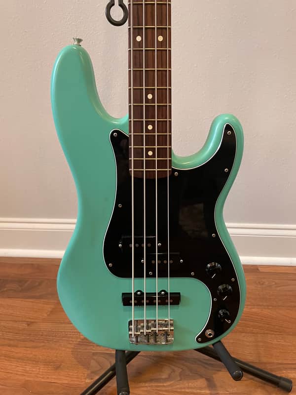 Fender Precision 2017 - Satin image 1