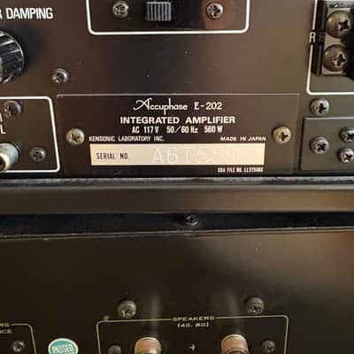 Accuphase E-202 integrated pre amp image 8