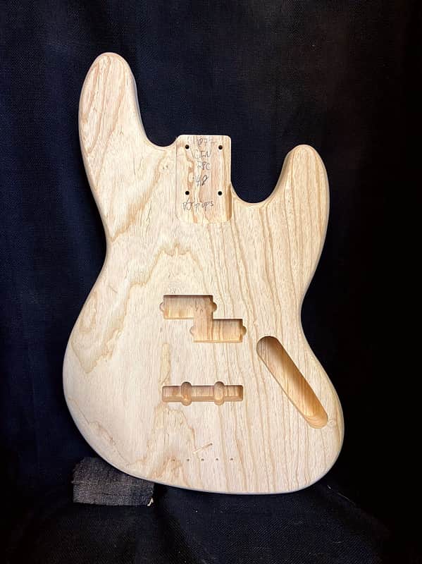 Guitar Mill '60s J-Style Bass Body / 2 pc. Swamp Ash / P/J Pickups / 4 lbs. 8 oz. (#GIN-4077) image 1