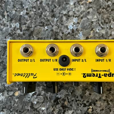 Fulltone Supra Trem2 w/power supply- Yellow- dead mint image 2