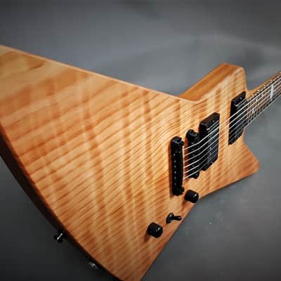 Manuel Ali Guitars X6 *Dawn of the Samurai* 2021 Explorer image 15