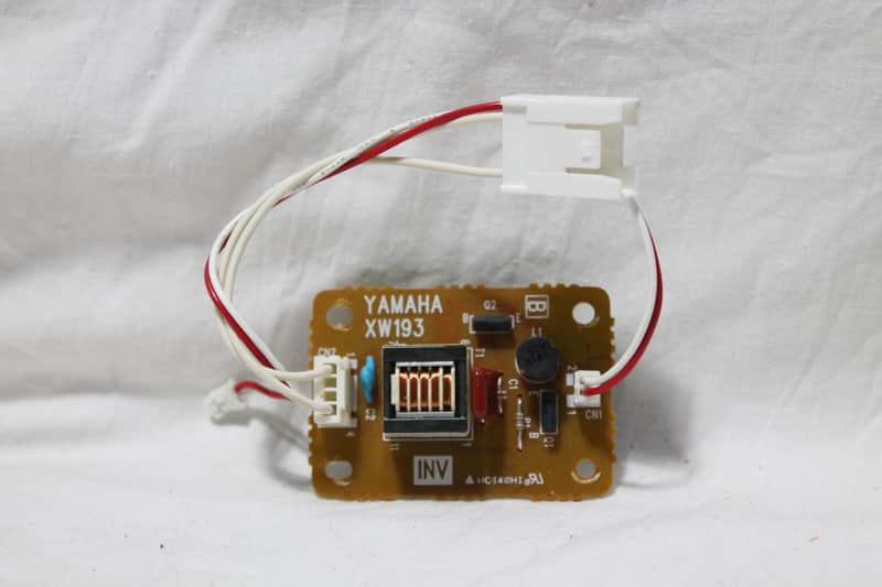 Yamaha PSR-1000 keyboard part - LCD inverter board - PSR1000 PSR 1000 image 1