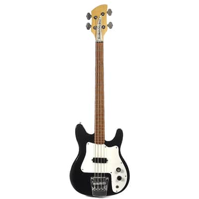 Rickenbacker 3000 (1975 - 1984)