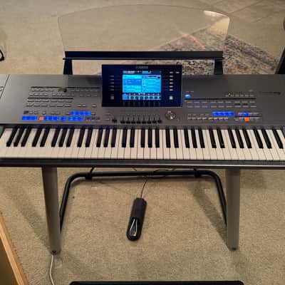 Yamaha Tyros5 76-Key Arranger Workstation Keyboard 2010s - Silver image 1