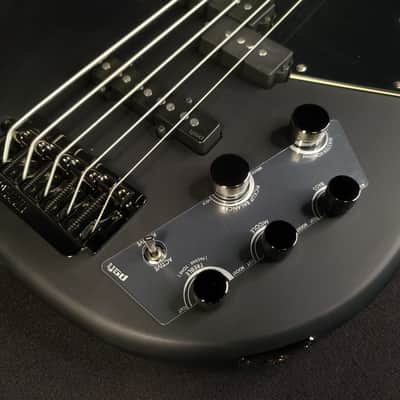 Yamaha BB735A Active 5 String Matte Black Bass w/bag image 8
