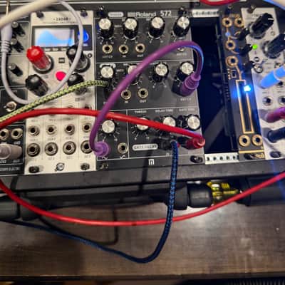 Roland 572 phase shift and delay image 1