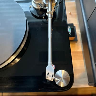 VPI  Aries with JMW Memorial Tonearm image 10