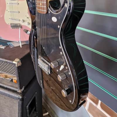 Line 6 Variax 300 Gloss Black 2005 Modelling Electric Guitar image 6