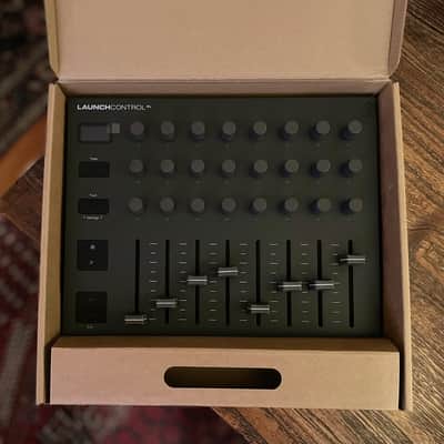 Novation Launch Control XL MK -MINT! image 2