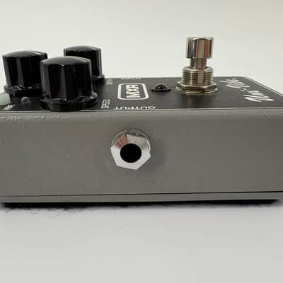 MXR M68 UNI-VIBE GUITAR PEDAL imagen 2