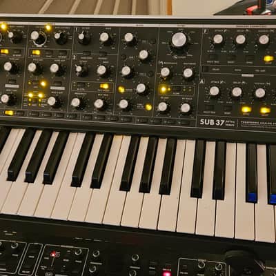 Moog Sub 37 2012 - Black with Wood Sides