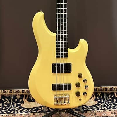 1984 Ibanez Musician MC924-PW - Polar White image 3