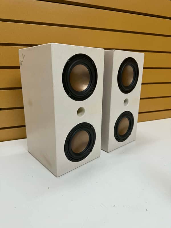 Patrick Lebony Cine 42 60-Watts Bookshelf Speakers 'Handmade' 2020's - White image 1