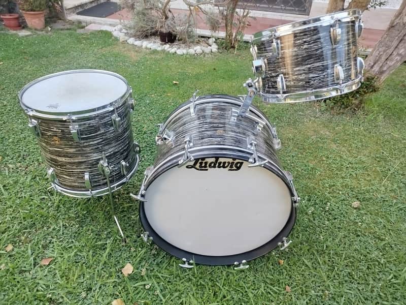 Ludwig Downbeat 1969, Black Oyster Pearl. Vintage. image 1