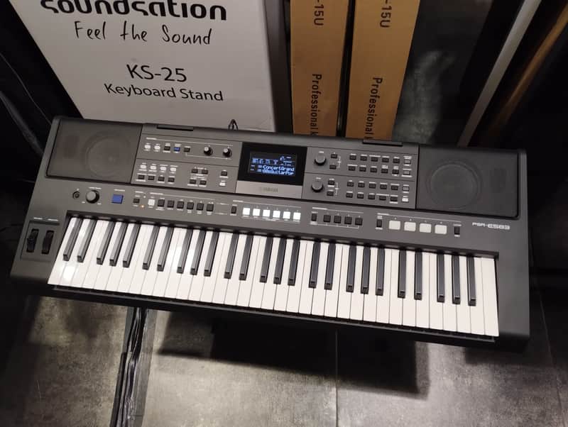 Yamaha PSR-E583 image 1