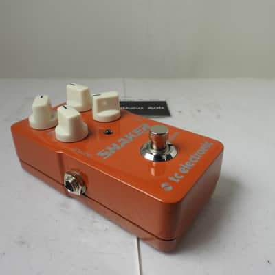 TC Electronics Shaker Vibrato Effects Pedal Free USA Ship image 2
