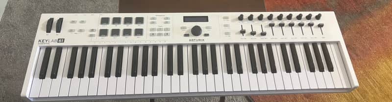 Arturia Keylab Essential 61