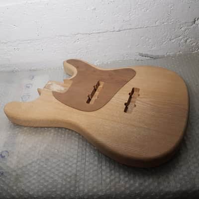 CUSTOM SWAMP ASH BASS BODY image 3