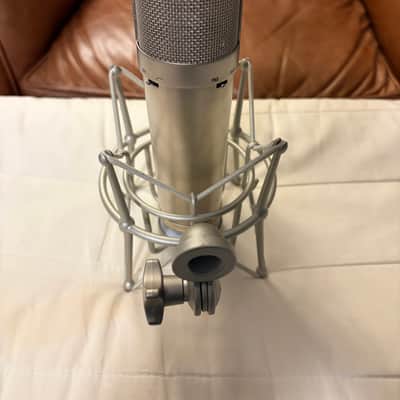United Studio Technologies UT Twin87 Multipattern Large Diaphragm Condenser Microphone image 3