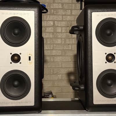 Barefoot Sound micro main 27 mm27 2012-13 studio monitor pair image 1