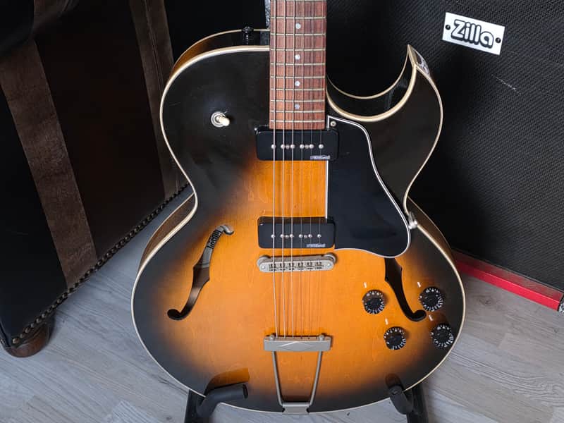 Gibson ES-135 1992 Reissue Vintage Tobacco Burst P90 Florentine based on 335