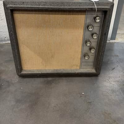 Silvertone 1482 Tube Amplifer 1960’s image 1