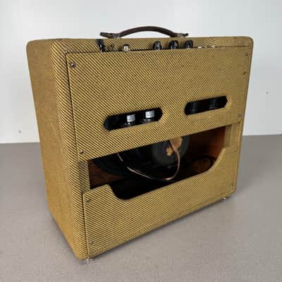 1953 Fender Deluxe Wide Panel 5C3 Recover image 3