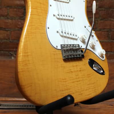 Fender Foto Flame Stratocaster MIJ - 1994 Natural image 8