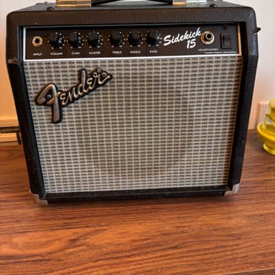 Fender Sidekick Reverb 30 ギター用アンプ Fender Sidekick Reverb 30 - What To Know & Where To Buy | Equipboard