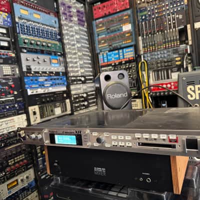 Roland FANTOM XR Rack w/New LCD ,Sound Module Synth v2.02 //ARMENS//