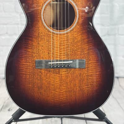 Martin Custom Shop 0-14Fret 2024 - Flamed Mahogany image 2